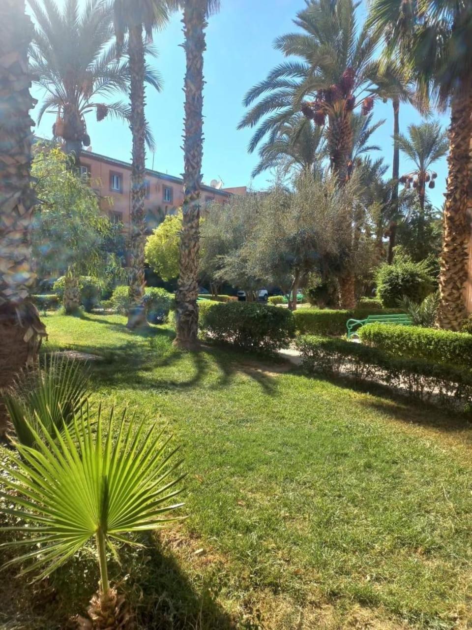 Appartement Dans Residence Avec Piscines Marrakesh Buitenkant foto
